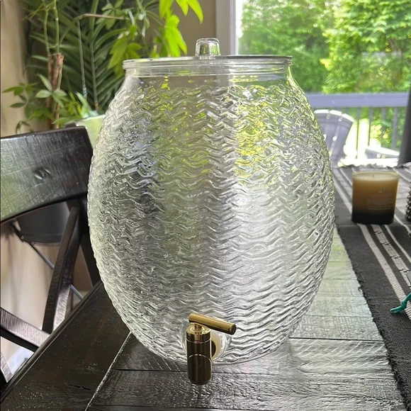 Opal house by Target, plastic drink container - Picture 1 of 5